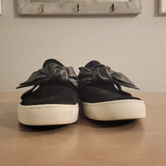 Michael Kors Willa Suede Leather Slip On Sneakers Sz 8 - Picture 2 of 10